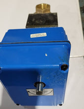 Load image into Gallery viewer, WATTS EMV.II 6400-SS 3/4&quot; ELECTRIC ACTUATOR
