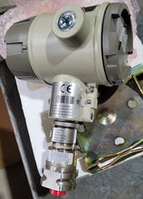 Load image into Gallery viewer, HONEYWELL ST3000 PRESSURE TRANSMITTER
